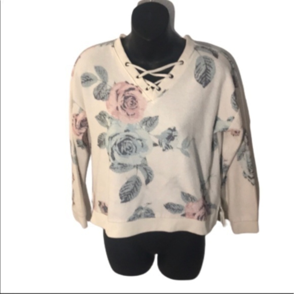 Inspired Hearts cream floral sweatshirt EUC size 10-12 girls